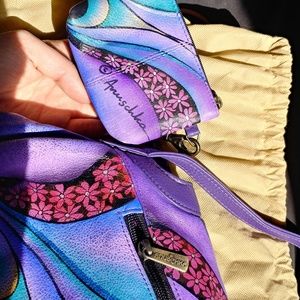 Anuschka Handmade Bag